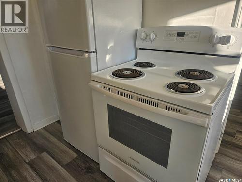 915 23Rd Street W, Saskatoon, SK - Indoor Photo Showing Kitchen