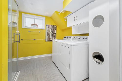 Salle de bains - 2045 Crois. De Clemency, Laval (Vimont), QC - Indoor Photo Showing Laundry Room