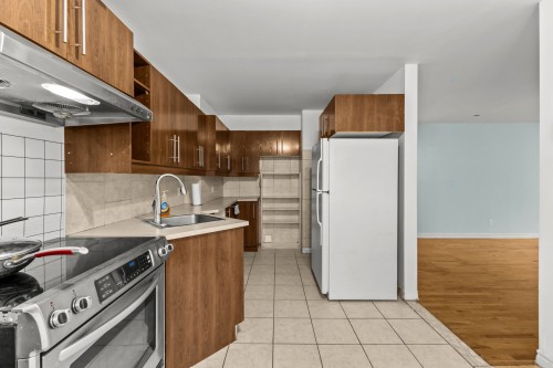 Kitchen - 6490  - 6492 Av. Mclynn, Montréal (Côte-Des-Neiges/Notre-Dame-De-Grâce), QC - Indoor Photo Showing Kitchen