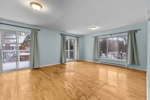 Bedroom - 6490  - 6492 Av. Mclynn, Montréal (Côte-Des-Neiges/Notre-Dame-De-Grâce), QC - Indoor Photo Showing Other Room