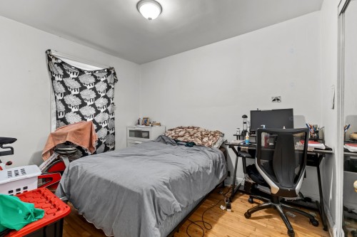 Bedroom - 6490  - 6492 Av. Mclynn, Montréal (Côte-Des-Neiges/Notre-Dame-De-Grâce), QC - Indoor Photo Showing Bedroom