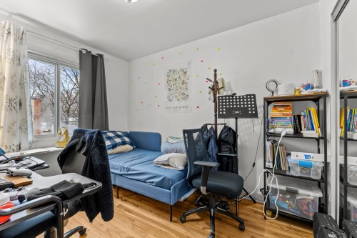 Bedroom - 6490  - 6492 Av. Mclynn, Montréal (Côte-Des-Neiges/Notre-Dame-De-Grâce), QC - Indoor