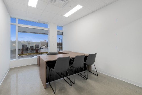 Office - E-2490 Rue Alfred-Nobel, Drummondville, QC - Indoor