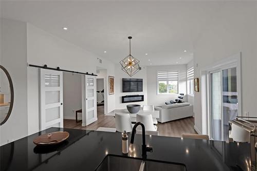 403-227 Stafford St, Winnipeg, MB 