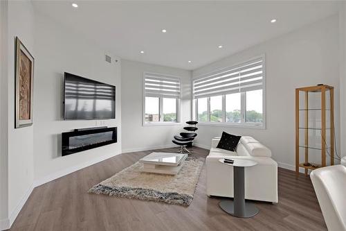 403-227 Stafford St, Winnipeg, MB 