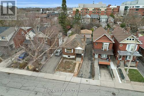 661 Beresford Avenue, Toronto, ON - Outdoor