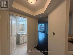 207 - 942 YONGE STREET  Toronto, ON M4W 3S8