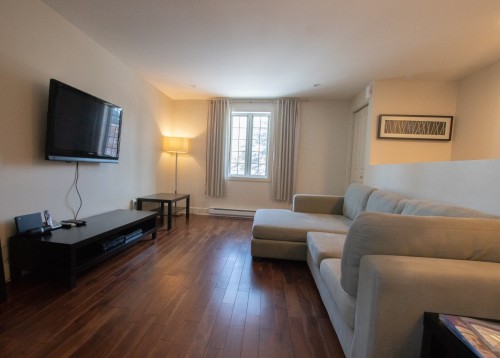 Living Room - 78A Av. Victoria, Pointe-Claire, QC - Indoor Photo Showing Living Room