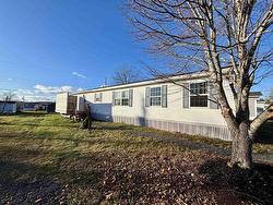 11 Park Blvd  Lower South River, NS B2G 0B4