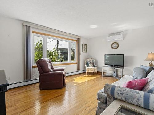 13 Convoy Avenue, Halifax, NS 