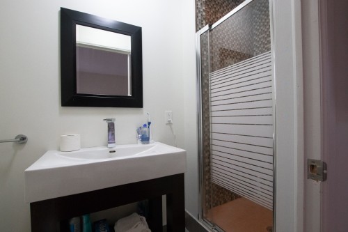 Salle de bains - 78B Av. Victoria, Pointe-Claire, QC - Indoor Photo Showing Bathroom