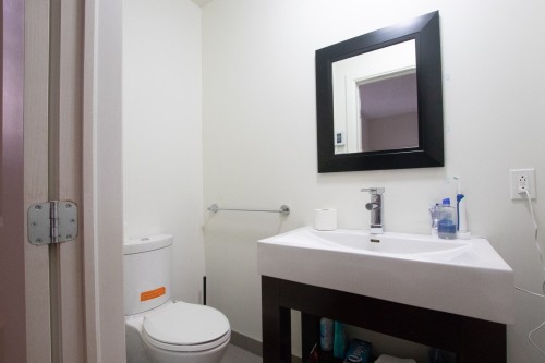 Salle de bains - 78B Av. Victoria, Pointe-Claire, QC - Indoor Photo Showing Bathroom