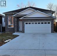 1858 BUCKINGHAM  Windsor, ON N8T 2A8