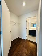 Walk-in closet - 