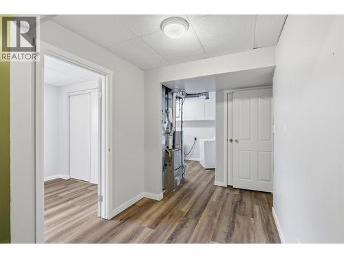 383 Hollyburn Drive, Kamloops, BC - Indoor Photo Showing Other Room