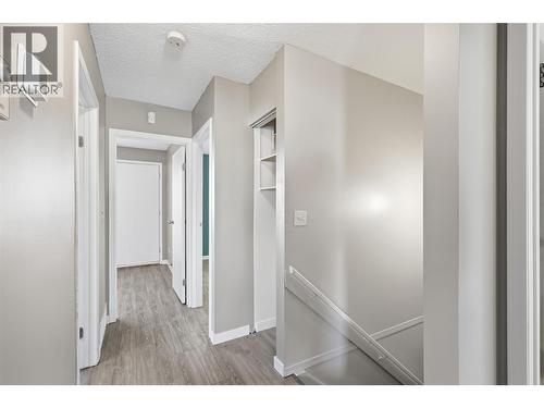383 Hollyburn Drive, Kamloops, BC - Indoor Photo Showing Other Room