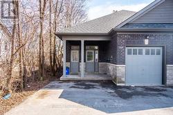 805A DUNDAS STREET W  Whitby (Downtown Whitby), ON L1N 2N6