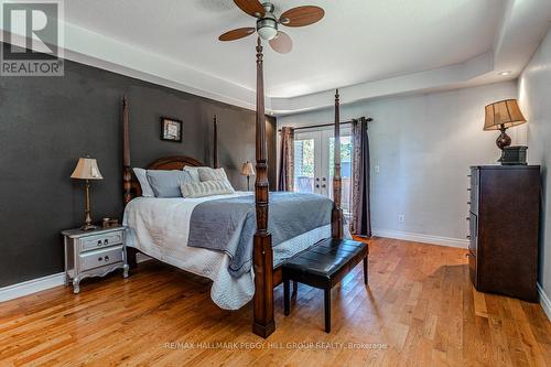 122 Trout Lane, Tiny, ON - Indoor Photo Showing Bedroom