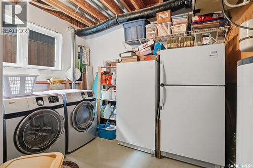 631 Ledingham Crescent, Saskatoon, SK - Indoor Photo Showing Laundry Room