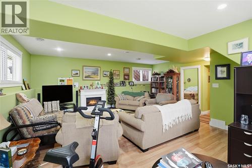 631 Ledingham Crescent, Saskatoon, SK - Indoor With Fireplace