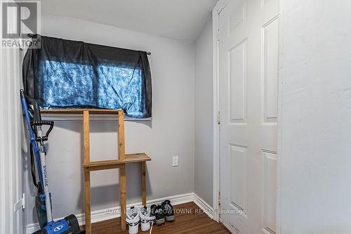 77 Province Street N, Hamilton, ON - Indoor Photo Showing Other Room