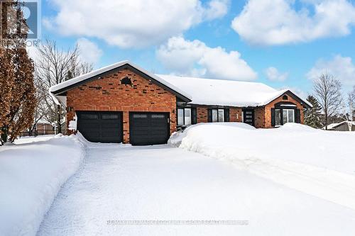 1 LILAC LANE  Springwater, ON L9X 0N4