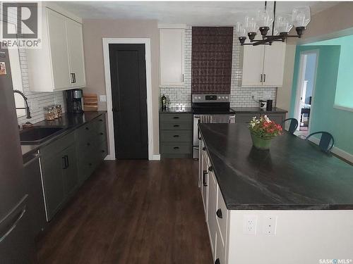 212 4Th Avenue E, Nokomis, SK - Indoor