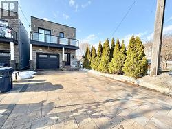 LOWER UNIT - 574 B PHARMACY AVENUE  Toronto, ON M1L 3G9