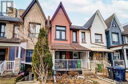 80 UXBRIDGE AVENUE  Toronto, ON M6N 2Y2
