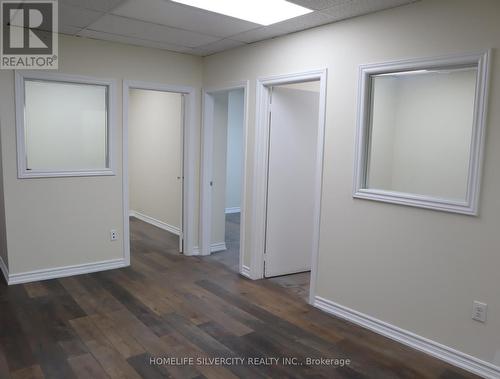 7461 Pacific Circle, Mississauga, ON 