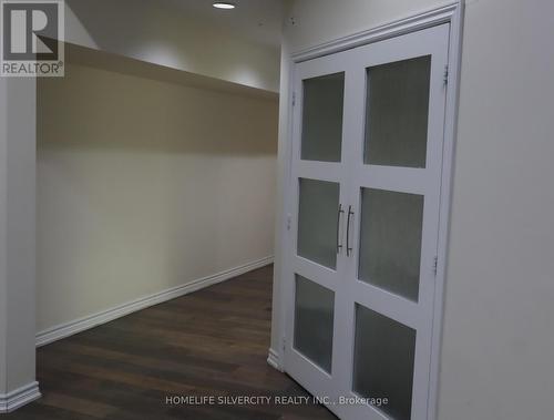 7461 Pacific Circle, Mississauga, ON 