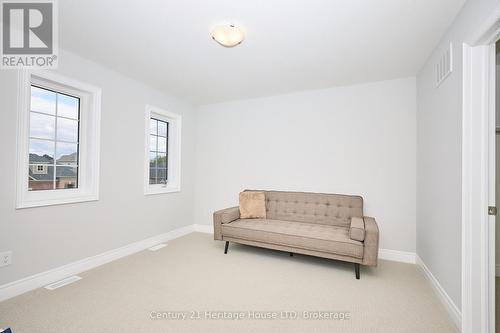 Second Bedroom - Clean & Simple Layout - 427 Williams Crescent, Fort Erie (Lakeshore), ON - Indoor Photo Showing Other Room