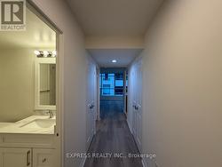 504 - 942 YONGE STREET  Toronto, ON M4W 3S8