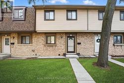47 - 105 HANSEN ROAD N  Brampton, ON L6V 3C9