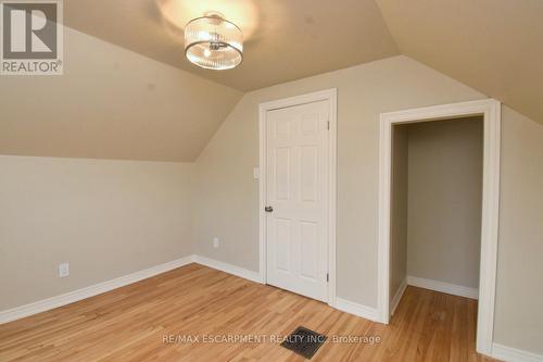 180 Adair Avenue N, Hamilton, ON - Indoor Photo Showing Other Room