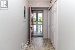 Front Entrance (Double Closet) - 