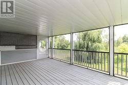 13' x 21' Covered (& Screened-in) Deck - Photo 3 - 