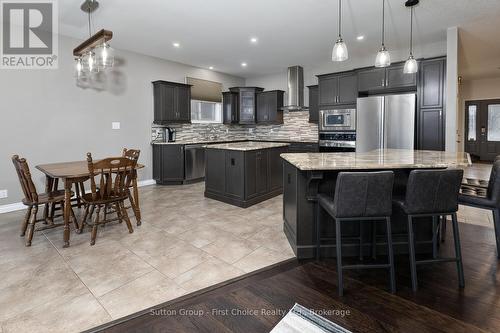 70 Kenton Street, West Perth (Mitchell), ON - Indoor Photo Showing Kitchen With Upgraded Kitchen