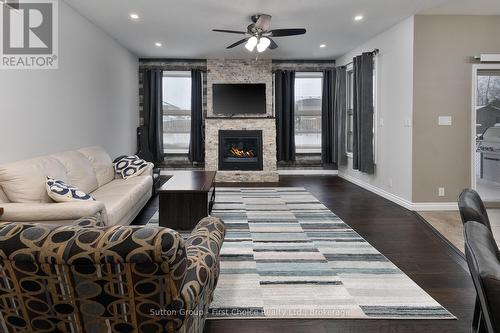 70 Kenton Street, West Perth (Mitchell), ON - Indoor Photo Showing Living Room With Fireplace