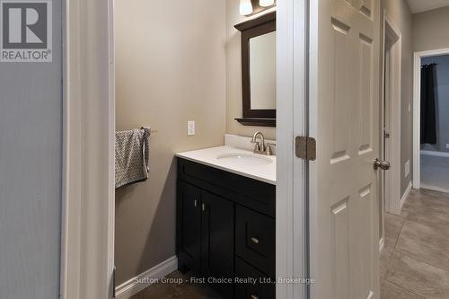 70 Kenton Street, West Perth (Mitchell), ON - Indoor Photo Showing Bathroom