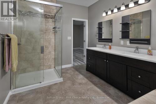 70 Kenton Street, West Perth (Mitchell), ON - Indoor Photo Showing Bathroom