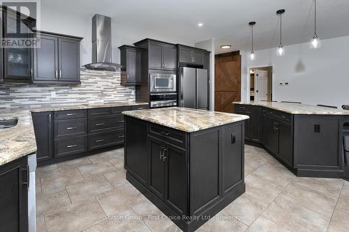 70 Kenton Street, West Perth (Mitchell), ON - Indoor Photo Showing Kitchen With Upgraded Kitchen