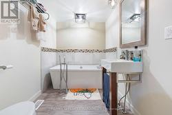 Main Floor Bathroom - 