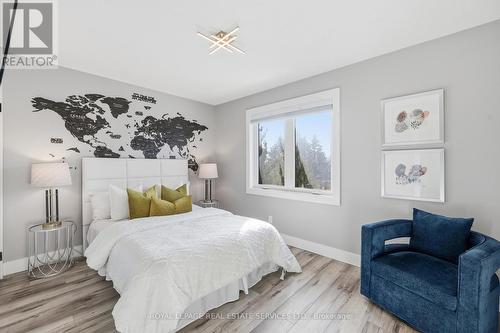 239 Rolling Acres Court, Kitchener, ON - Indoor Photo Showing Bedroom