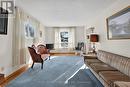 18 Fairway Drive, Hamilton, ON  - Indoor Photo Showing Living Room 