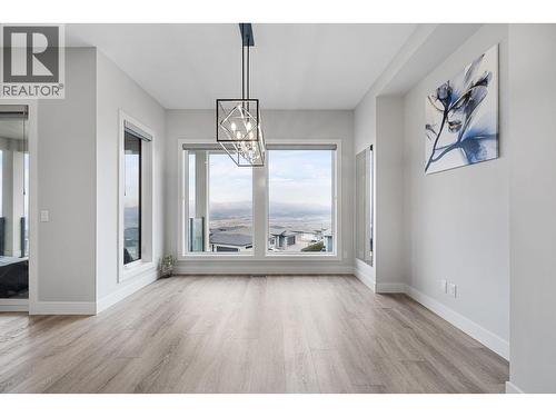 1940 Foxtail Terrace, Kelowna, BC - Indoor Photo Showing Other Room