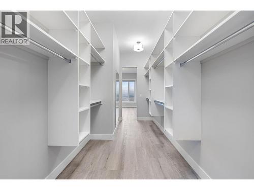 1940 Foxtail Terrace, Kelowna, BC - Indoor With Storage