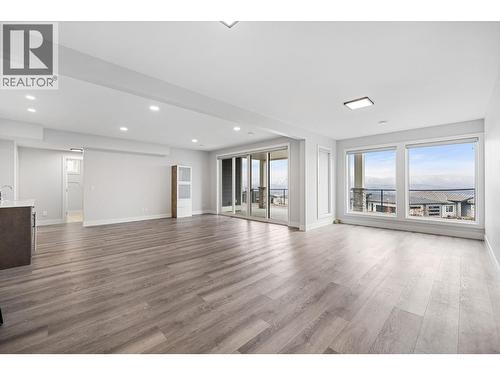 1940 Foxtail Terrace, Kelowna, BC - Indoor