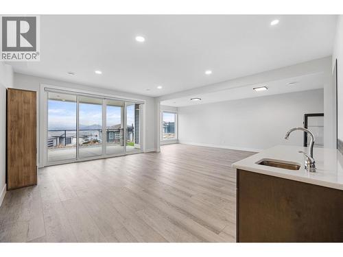 1940 Foxtail Terrace, Kelowna, BC - Indoor