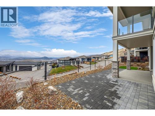 1940 Foxtail Terrace, Kelowna, BC - Outdoor